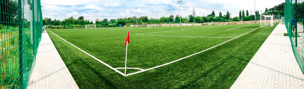 Pełnowymiarowe boisko piłkarskie z trawy syntetycznej i certyfikat FIFA 2 Star dla RKS Garbarnia Kraków, InterHall Sp. z o.o. - Budowa hal sportowych rksgarbarnia