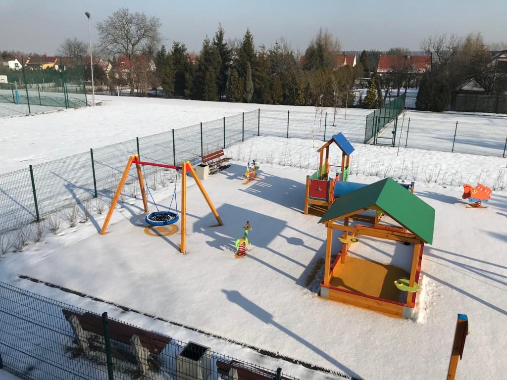 Nowe obiekty sportowe i budynek przedszkola w Gliwicach Brzezince czekają na dzieci, InterHall Sp. z o.o. - Budowa hal sportowych